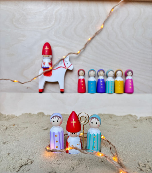 Sinterklaas met twee Pieten