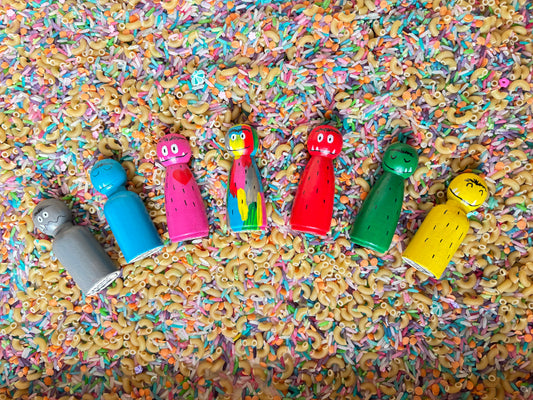 Kleurenmonster peg dolls